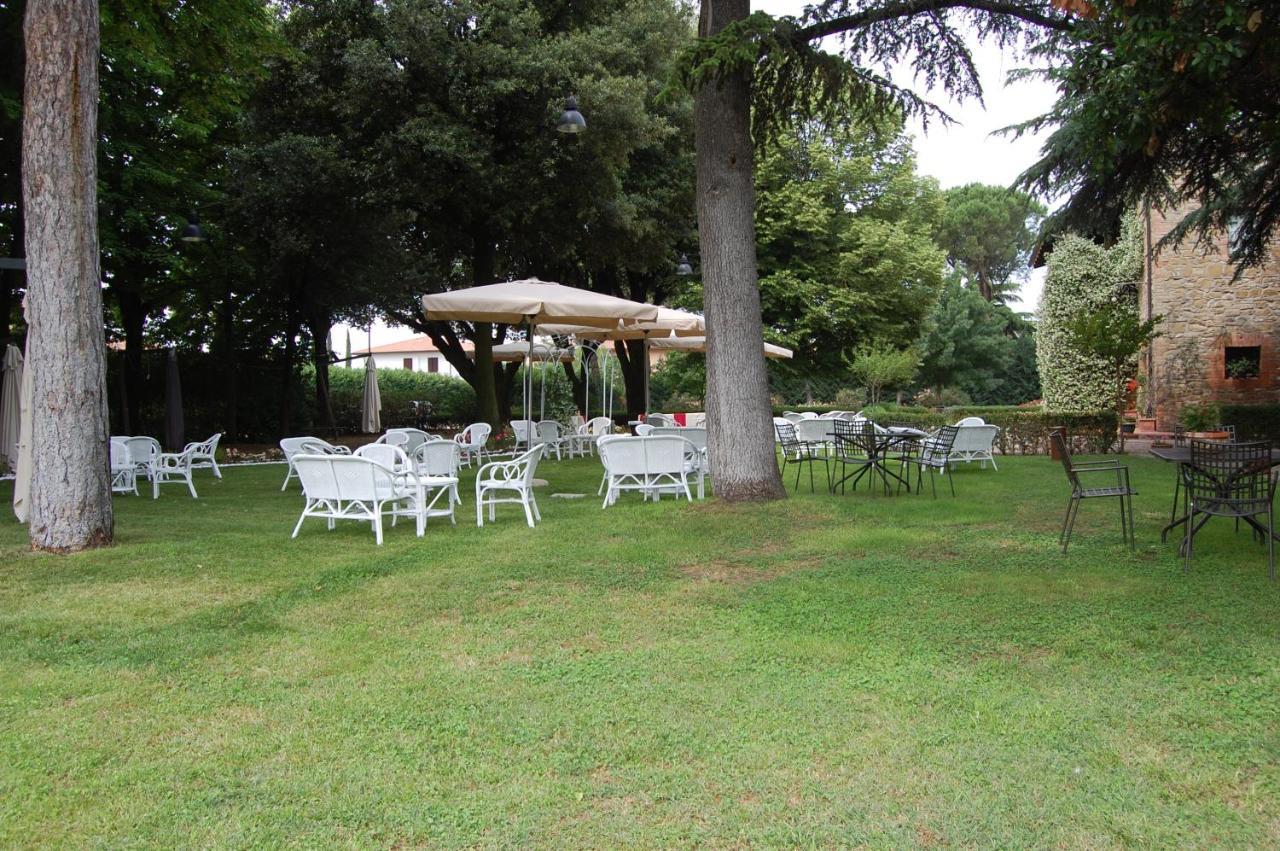 Hotel Assisi Parco Dei Cavalieri Petrignano Bagian luar foto